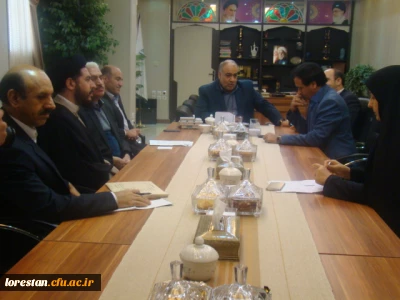با حضور استاندار لرستان و سایر مسئولین استان جلسه ای در خصوص مسائل دانشگاه فرهنگیان تشکیل گردید.