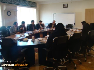 برگزاری جلسه بررسی عملکرد حوزه پژوهش و برنامه ریزی پردیس ها و مراکز آموزش عالی استان در 3 ماهه اول سال تحصیلی 95-94