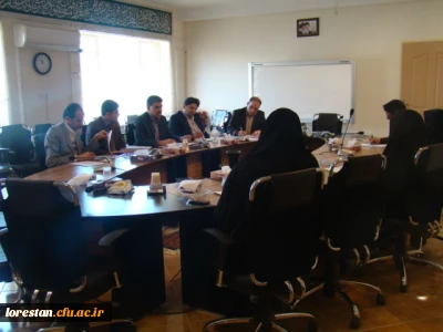 برگزاری جلسه بررسی عملکرد حوزه پژوهش و برنامه ریزی پردیس ها و مراکز آموزش عالی استان در 3 ماهه اول سال تحصیلی 95-94