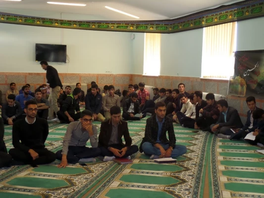 در مرکز حضرت زینب کبری(س) بروجرد و مرکز شهید میرشاکی الیگودرز برگزار گردید: