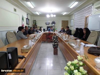 در دفتر مدیرکل اداره آموزش و پرورش استان لرستان برگزار گردید:
جلسه هم اندیشی مسئولین دانشگاه فرهنگیان استان و اداره کل آموزش و پرورش پیرامون تفاهم نامه تاسیس مدارس وابسته به دانشگاه فرهنگیان