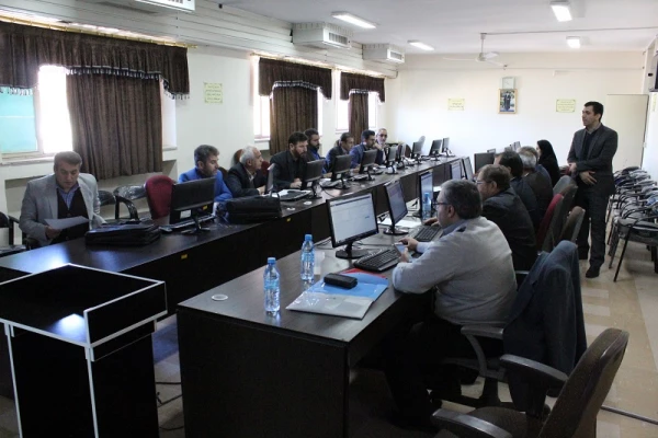 کارگاه بودجه ریزی عملیاتی هفت استان در استان