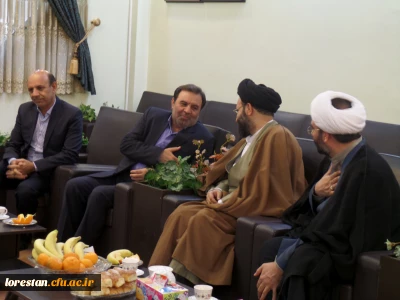 جلسه دیدار:

مسئول محترم نهاد نمایندگی مقام معظم رهبری درسازمان مرکزی دانشگاه فرهنگیان با استاندار لرستان