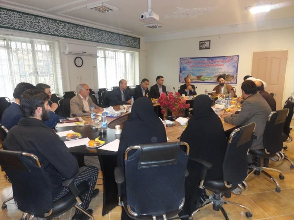 برگزاری جلسه هم اندیشی شورای فرهنگی دانشگاه فرهنگیان لرستان با حضور حضرت حجت الاسلام والمسلمین دادگر مسئول نهاد نمایندگی مقام معظم رهبری دانشگاه فرهنگیان کشور