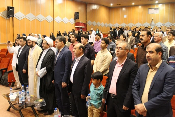 به مناسبت ولادت حضرت فاطمه معصومه (س) برگزار شد :
دیدار سرپرست امور پردیس های دانشگاه فرهنگیان استان لرستان با اساتید،همکاران وخانواده های آنها