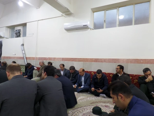 مراسم زیارت عاشورا در بیت امام جمعه برگزار شد.