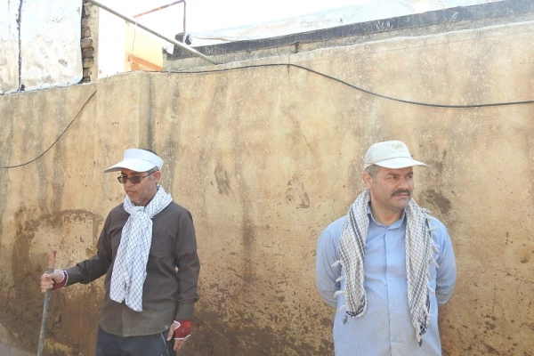 به گزارش روابط عمومی دانشگاه فرهنگیان استان لرستان گروه جهادی کارکنان و اساتید دانشگاه فرهنگیان استان لرستان با حضور در شهر پلدختربه یاری هم استانی های آسیب دیده از سیل پرداختند