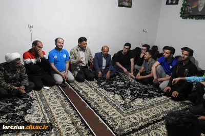 با حضور دکتر محمدی 

جلسه توجیهی دانشجو معلمان اعزامی به مناطق سیل زده پلدختر با حضور دکتر محمدی معاون فرهنگی و اجتماعی دانشگاه فرهنگیان کشور