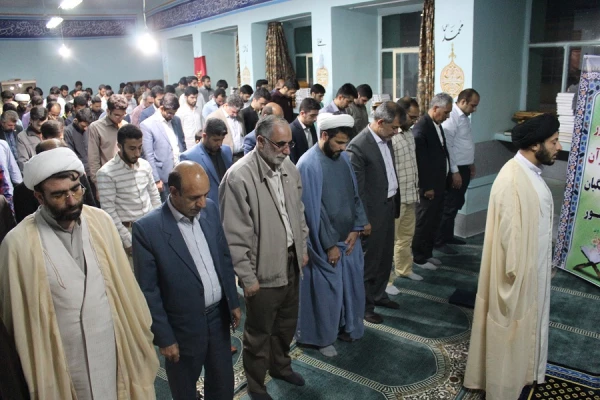 محفل انس با قرآن کریم با حضور قاریان بین المللی ،کشوری و استانی در دانشگاه فرهنگیان لرستان برگزار شد.