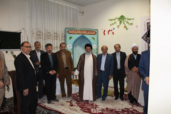 محفل انس با قرآن کریم ویژه دانشجویان دختر دانشگاه های استان لرستان به میزبانی دانشگاه فرهنگیان استان برگزار شد.