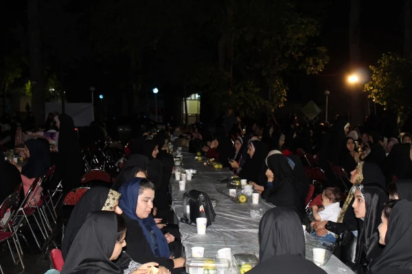 محفل انس با قرآن کریم ویژه دانشجویان دختر دانشگاه های استان لرستان به میزبانی دانشگاه فرهنگیان استان برگزار شد.