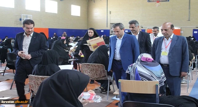بازدید معاون پژوهش و فناوری سازمان مرکزی دانشگاه فرهنگیان از حوزه امتحانی آزمون اصلح  مهارت آموزان ماده 28