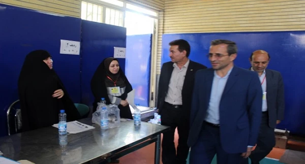 بازدید معاون پژوهش و فناوری سازمان مرکزی دانشگاه فرهنگیان از حوزه امتحانی آزمون اصلح  مهارت آموزان ماده 28