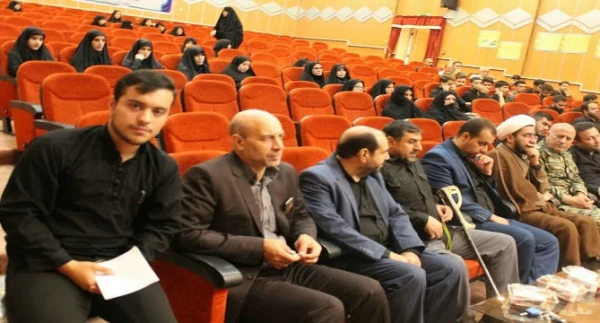 یادواره شهدای محله ناصر خسرو شهرستان خرم آباد به همت بسیج دانشجویی دانشگاه فرهنگیان لرستان و با حضور جمعی از مسئولان استان برگزار شد. 6