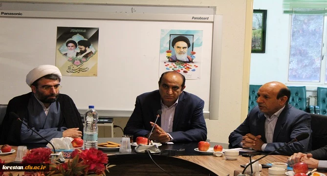 تعامل بین دانشگاه فرهنگیان و آموزش و پرورش دوسویه است. 3