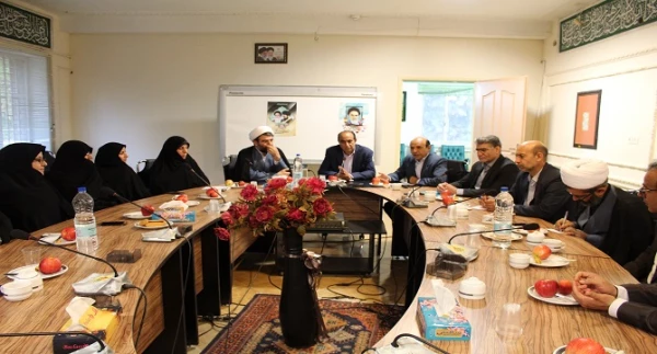 تعامل بین دانشگاه فرهنگیان و آموزش و پرورش دوسویه است. 2