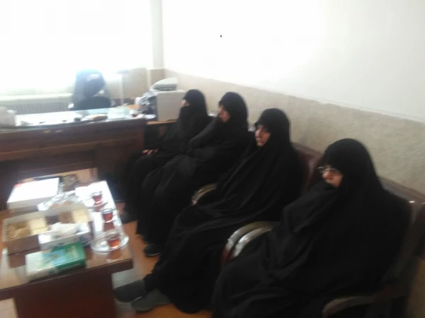 جلسه برنامه ریزی حضور مبلغین خواهر در خوابگاه خواهران مرکز آموزش عالی حضرت زینب کبری (س) شهرستان بروجرد 