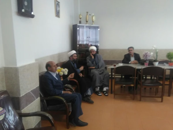 جلسه برنامه ریزی حضور مبلغین خواهر در خوابگاه خواهران مرکز آموزش عالی حضرت زینب کبری (س) شهرستان بروجرد 