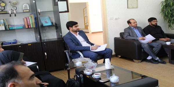 فعالیت ستاد اربعین دانشگاه فرهنگیان لرستان در راستای رفع موانع حضور دانشجویان باشد. 6