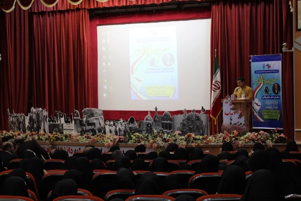 همایش معلم جوان استکبار ستیز در دانشگاه فرهنگیان لرستان برگزار شد. 5