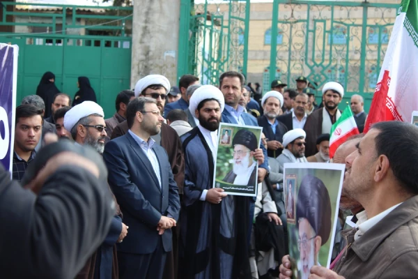 حضور دانشگاهیان دانشگاه فرهنگیان استان لرستان در راهپیمایی عظیم مردمی در جهت محکوم کردن برخی اغتشاشات اخیر در کشور 7