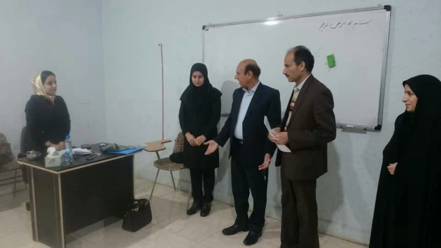 بازدید سرزده سرپرست دانشگاه فرهنگیان لرستان از محل مصاحبه مهارت آموزان ماده 28 4