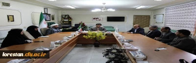 در پی انتصاب مدیر کل جدید آموزش و پرورش استان لرستان، جمعی از مسئولین دانشگاه فرهنگیان استان با حضور در دفتر مدیر کل، این انتصاب را به ایشان تبریک گفتند.