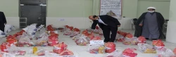 بیش از 300 بسته معیشتی در قالب کمک مومنامه بین اقشارکم بضاعت شهر خرم آباد توزیع شد 2