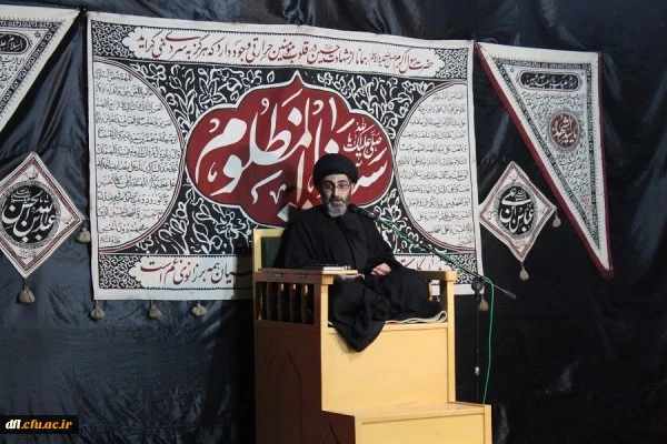 به مناسبت سومین شب شهادت حضرت سید الشهدا امام حسین (ع)  و یاران با وفایش و شهادت امام زین العابدین (ع) مراسم سخنرانی و مرثیه سرایی در دانشگاه فرهنگیان لرستان برگزار شد 2