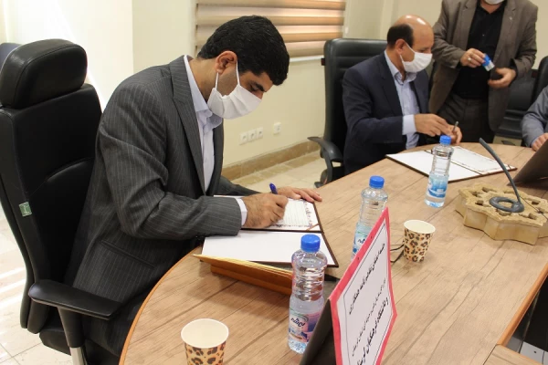 انعقاد تفاهم نامه همکاری بین دانشگاه فرهنگیان لرستان و اداره کل آموزش فنی و حرفه ای استان  5