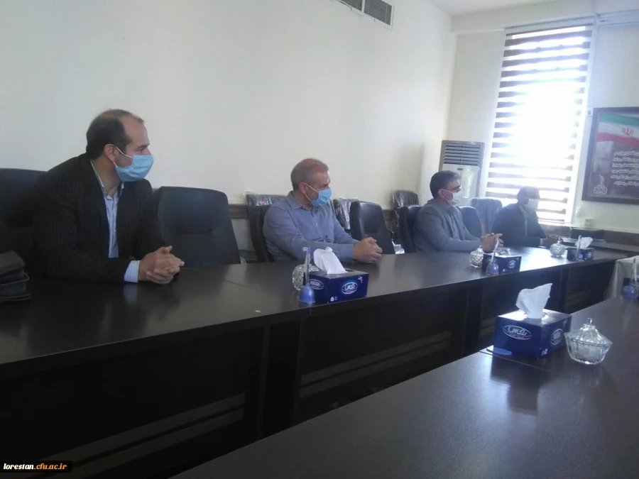 دیدار مسئولین دانشگاه فرهنگیان استان لرستان با مسئول نمایندگی نهاد مقام معظم رهبری در دانشگاه های استان  4