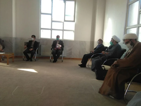  نشست هم اندیشی کمیته همکاری حوزه های علمیه ، آموزش و پرورش و دانشگاه فرهنگیان لرستان برگزارشد 3