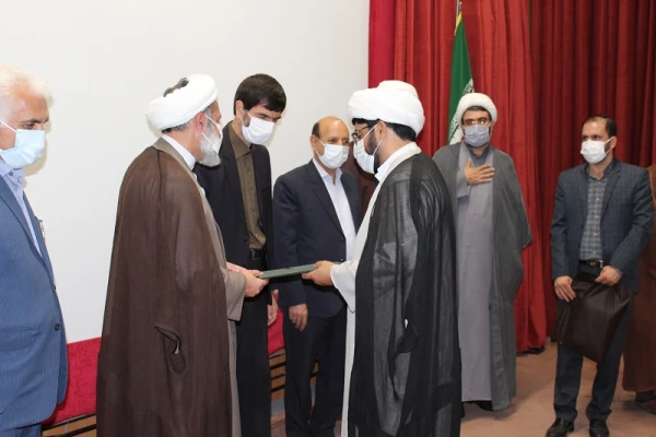 آیین تودیع و معارفه مسئول دفتر نهاد نمایندگی مقام معظم رهبری در دانشگاه فرهنگیان استان لرستان برگزار شد 7