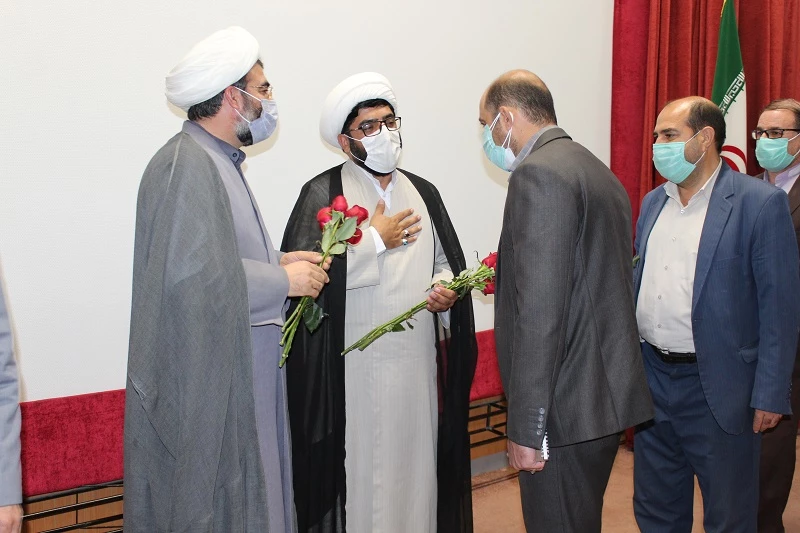 آیین تودیع و معارفه مسئول دفتر نهاد نمایندگی مقام معظم رهبری در دانشگاه فرهنگیان استان لرستان برگزار شد 12