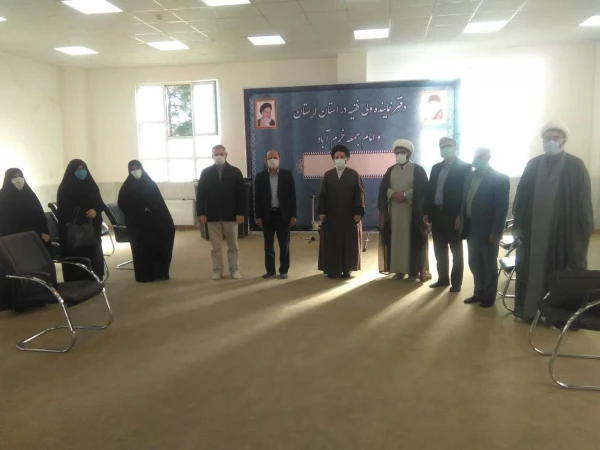 نشست تعاملی مسئولین دانشگاه فرهنگیان لرستان با نماینده ولی فقیه در استان و امام جمعه خرم آباد برگزار شد. 3