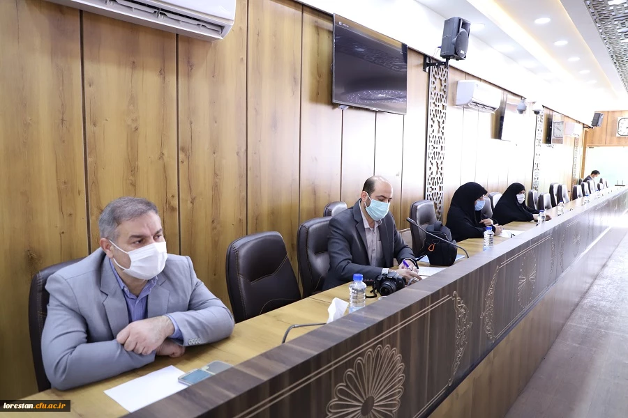 هفتمین جلسه هیات امنای دانشگاه فرهنگیان استان به ریاست دکتر خادمی استاندار لرستان و با حضور اعضا برگزار شد.  4