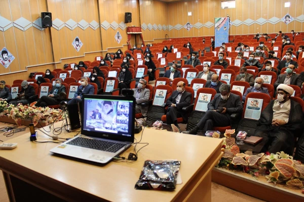 مراسم استقبال از نو دانشجومعلمان دانشگاه فرهنگیان لرستان و جشن چهلمین سالگرد پیروزی انقلاب اسلامی به روایت تصویر 8