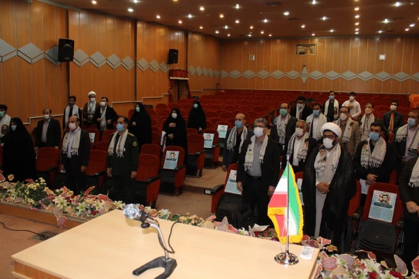 یادواره شهید گمنام دانشگاه فرهنگیان لرستان در سومین سال تدفین این شهید در پردیس علامه طباطبایی برگزار شد. 3