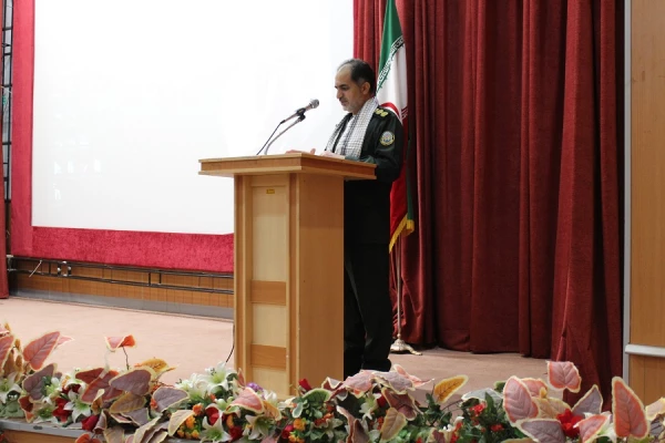 یادواره شهید گمنام دانشگاه فرهنگیان لرستان در سومین سال تدفین این شهید در پردیس علامه طباطبایی برگزار شد. 7