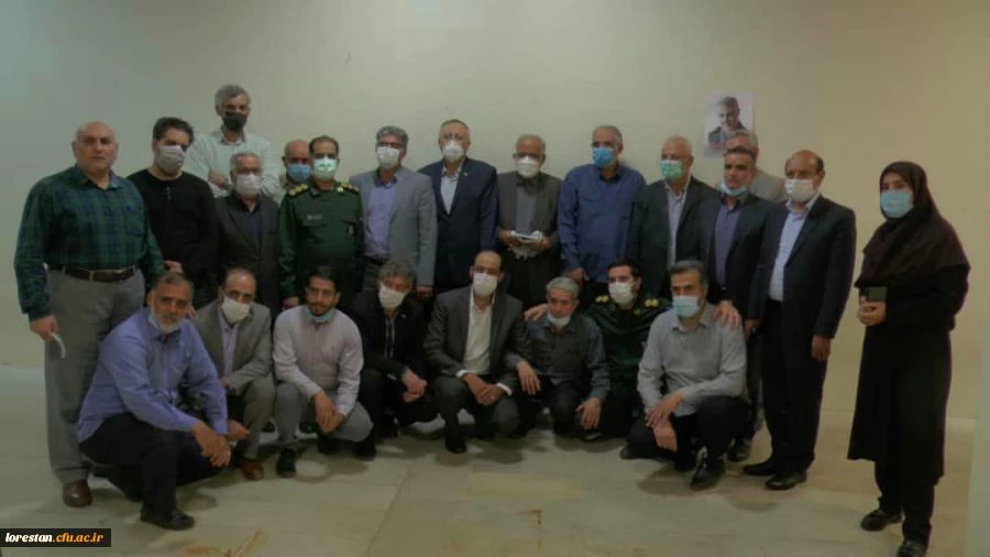 مراسم شب خاطره با حضور رزمندگان دانشجو معلم اعزامی به جبهه های حق علیه باطل در سال 61 برگزار و از کتابی با عنوان "حماسه خرمشهر و آن سی دانشجوی لر" در دانشگاه فرهنگیان لرستان رونمایی شد  2