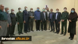 مراسم شب خاطره با حضور رزمندگان دانشجو معلم اعزامی به جبهه های حق علیه باطل در سال 61 برگزار و از کتابی با عنوان 