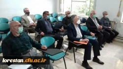 مراسم شب خاطره با حضور رزمندگان دانشجو معلم اعزامی به جبهه های حق علیه باطل در سال 61 برگزار و از کتابی با عنوان 