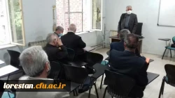 مراسم شب خاطره با حضور رزمندگان دانشجو معلم اعزامی به جبهه های حق علیه باطل در سال 61 برگزار و از کتابی با عنوان 