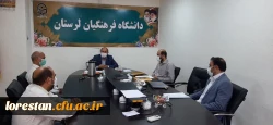 
نخستین جلسه شورای راهبردی پایگاه مقاومت شهدای دانشگاه فرهنگیان لرستان با موضوع بررسی راهکارها و پیشنهادات، جهت مشارکت حداکثری در انتخابات برگزار شد. 
 2