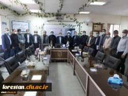 جلسه مسئولین استانی دانشگاه فرهنگیان، امام جمعه و مسئولین شهرستان الیگودرز برگزار و آشپزخانه صنعتی مرکز افتتاح شد 2