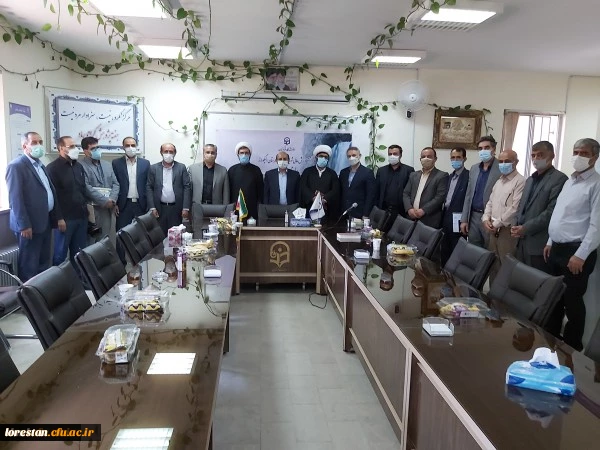 جلسه مسئولین استانی دانشگاه فرهنگیان، امام جمعه و مسئولین شهرستان الیگودرز برگزار و آشپزخانه صنعتی مرکز افتتاح شد 2