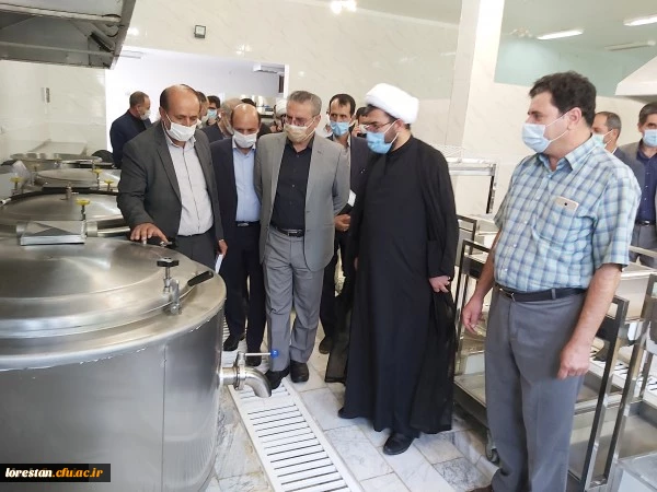 جلسه مسئولین استانی دانشگاه فرهنگیان، امام جمعه و مسئولین شهرستان الیگودرز برگزار و آشپزخانه صنعتی مرکز افتتاح شد 6