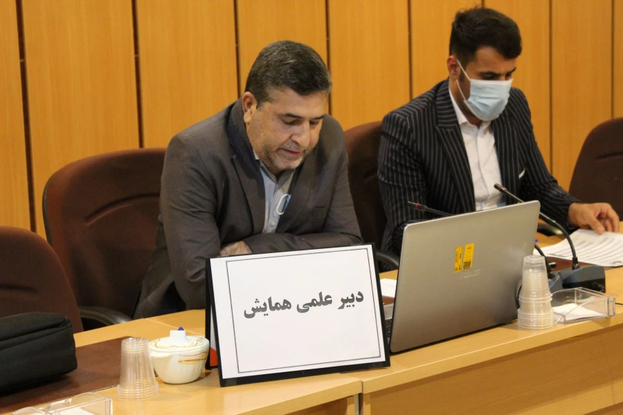 هفت خطر تاریخ نگاری را جدی بگیریم 2