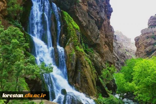 آبشار آب سفید