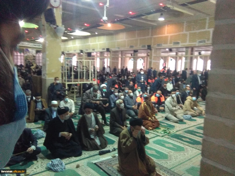 طرح شمیم خدمت توسط دانشگاه فرهنگیان استان و پایگاه مقاومت بسیج کارمندان شهدای دانشگاه فرهنگیان لرستان در حاشیه نماز دشمن شکن جمعه در مصلای الغدیر خرم آباد برگزار شد. 17